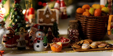 What Are the Best Indian Sweets to Order Online for Christmas Gifting?